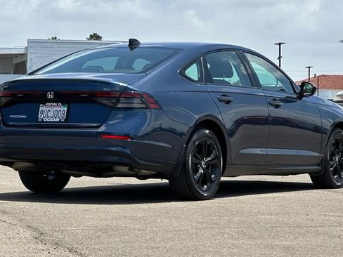 Used 2025 Honda Accord SE image 4
