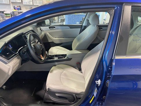 Used 2019 Hyundai Sonata SE image 15