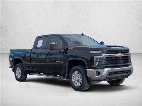 Used 2024 Chevrolet Silverado 2500 LT w/ All Star Edition image 3
