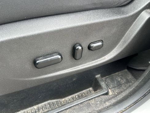 Used 2018 Ford Escape SE image 10