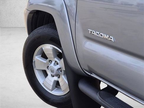 Used 2015 Toyota Tacoma PreRunner w/ TRD Sport Package RWD image 9