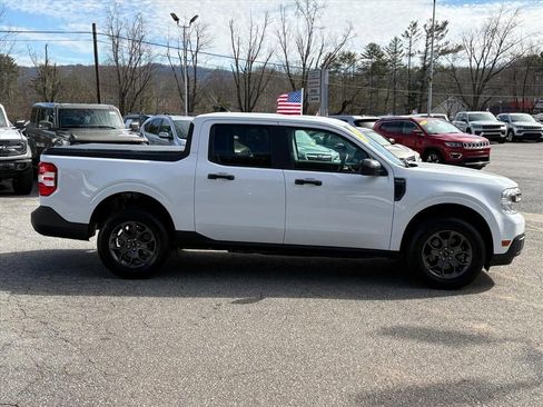 Used 2024 Ford Maverick XLT image 3