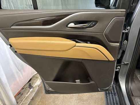 Certified 2021 Cadillac Escalade Premium Luxury w/ Driver Assist Tech Package AWD/4WD image 30