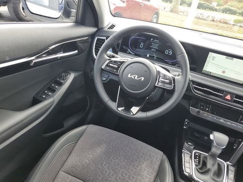 Certified 2026 Kia Seltos S image 8