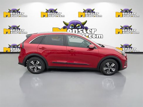 Used 2022 Kia Niro EX Premium image 4