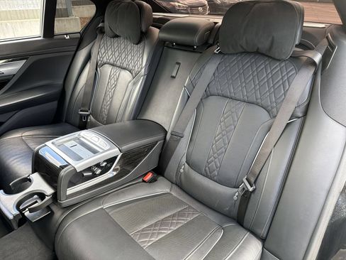 Used 2019 BMW 750i xDrive AWD/4WD image 22