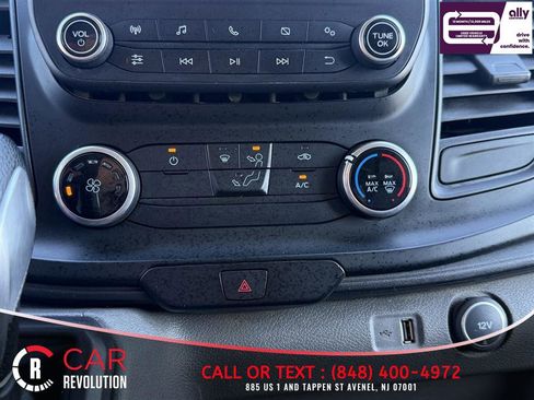 Used 2023 Ford Transit 250 Medium Roof AWD image 18