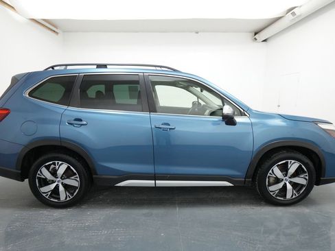 Used 2020 Subaru Forester Touring AWD/4WD image 9