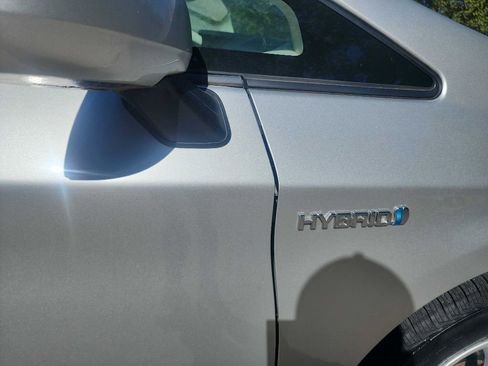 Used 2010 Toyota Prius Two image 10