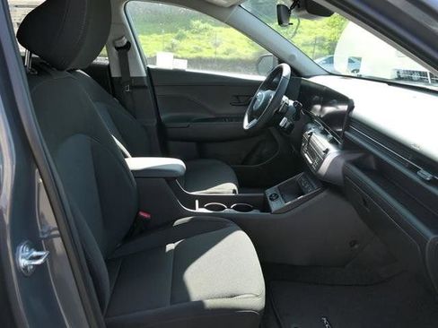 New 2025 Hyundai Kona SEL FWD image 27