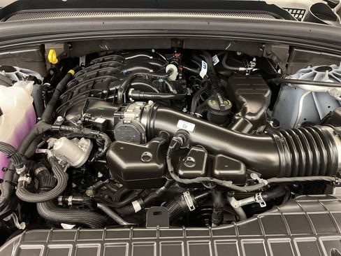 New 2025 Jeep Grand Cherokee L Limited w/ Black Appearance Package RWD image 17