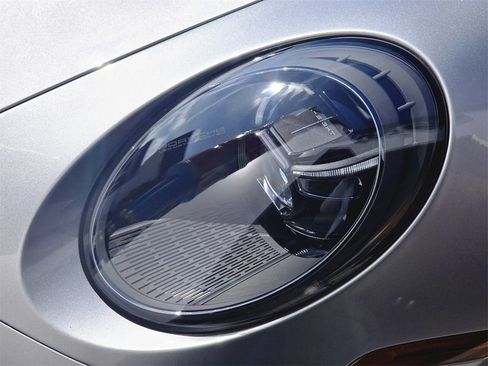 Used 2021 Porsche 911 Carrera S image 7