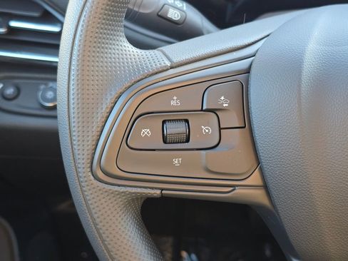 New 2026 Buick Envista Preferred image 18