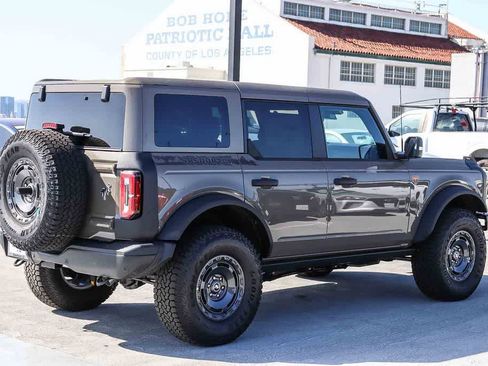 New 2025 Ford Bronco Badlands AWD/4WD image 4