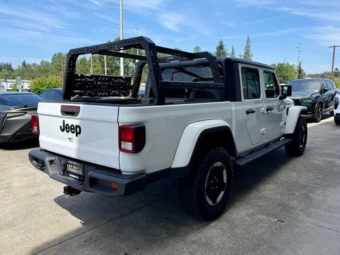 Used 2023 Jeep Gladiator Sport AWD/4WD image 5