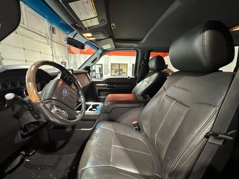 Used 2016 Ford F350 Platinum w/ Platinum Package AWD/4WD image 20