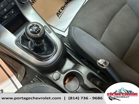 Used 2015 Chevrolet Cruze LT w/ Technology Package image 25