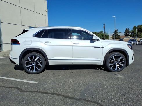 New 2026 Volkswagen Atlas Cross Sport SEL Premium R-Line AWD/4WD image 7
