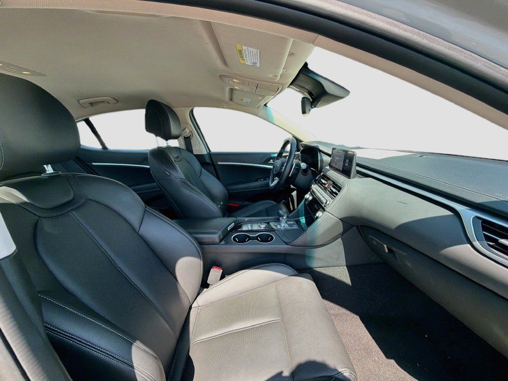 Used 2026 Genesis G70 2.5T RWD image 28