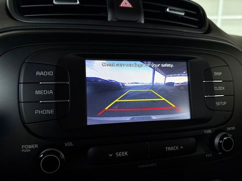 Used 2017 Kia Soul + FWD image 14
