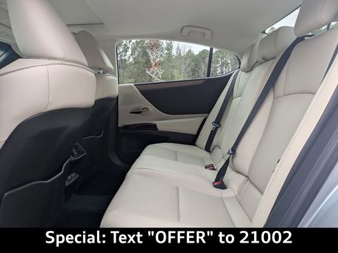 Used 2025 Lexus ES 350 w/ Premium Package image 14