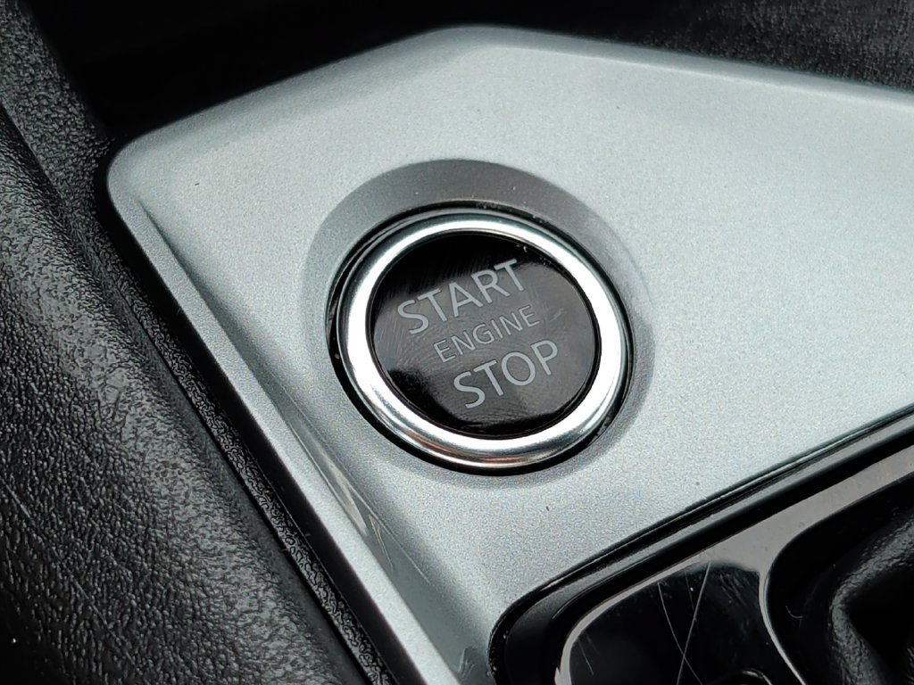 Used 2025 Nissan Altima 2.5 SV FWD image 26