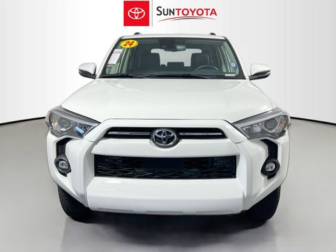 Used 2024 Toyota 4Runner SR5 Premium AWD/4WD image 10