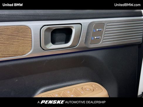Used 2025 Hyundai Santa Fe Limited FWD image 3