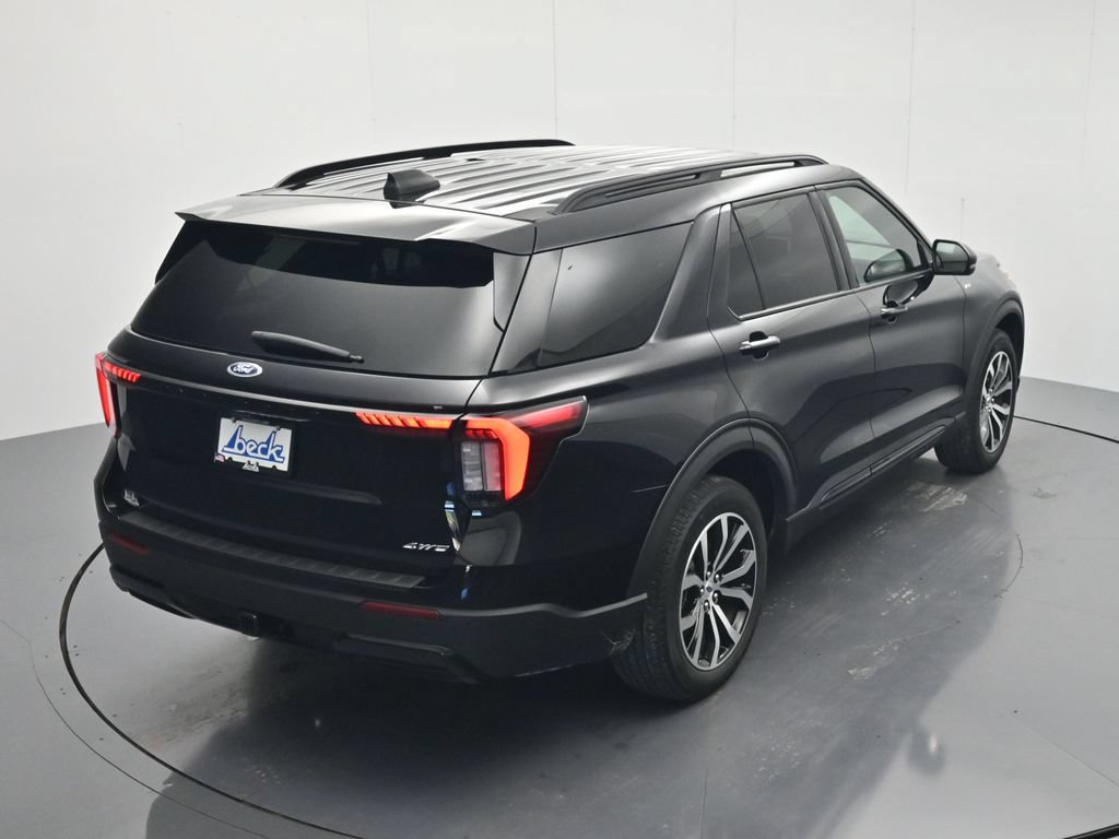 Used 2025 Ford Explorer ST-Line AWD/4WD image 33