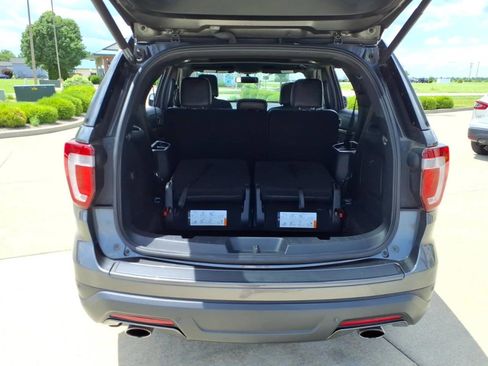 Used 2018 Ford Explorer XLT w/ Equipment Group 202A FWD image 23