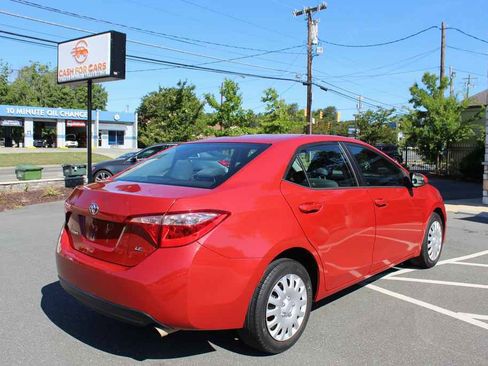 Used 2019 Toyota Corolla LE FWD image 5