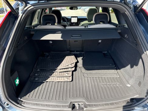 Used 2026 Volvo XC60 B5 Core w/ Protection Package Premier AWD/4WD image 14