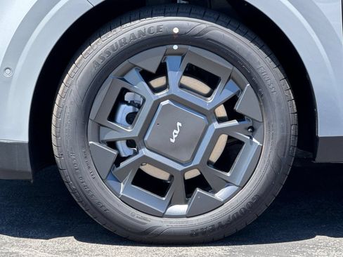 New 2026 Kia Carnival SX FWD image 25