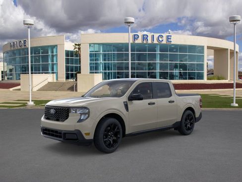 Used 2025 Ford Maverick XLT w/ Black Appearance Package image 1