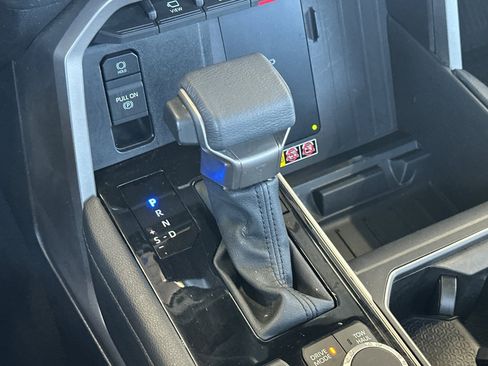 Certified 2025 Toyota Tundra Limited AWD/4WD image 19