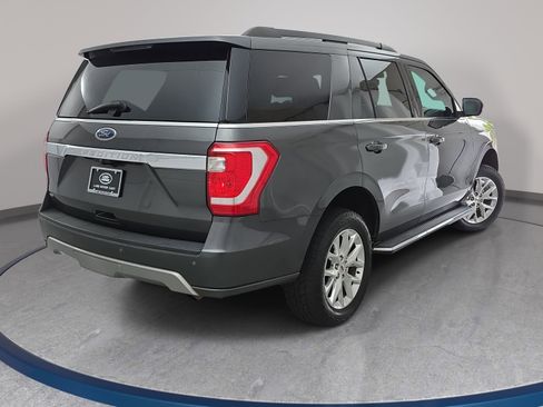 Used 2020 Ford Expedition XLT w/ Equipment Group 202A AWD/4WD image 5
