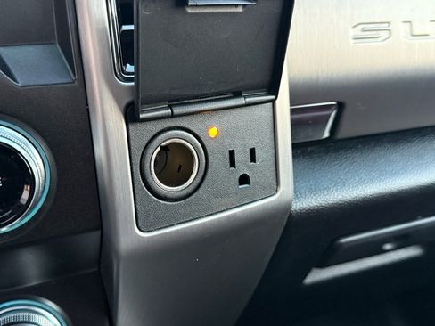 Used 2021 Ford F250 Platinum w/ FX4 Off-Road Package image 29