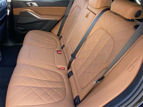 Certified 2024 BMW X5 xDrive40i w/ Premium Package image 19