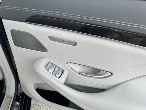Used 2015 Mercedes-Benz S 550 4MATIC Sedan image 9