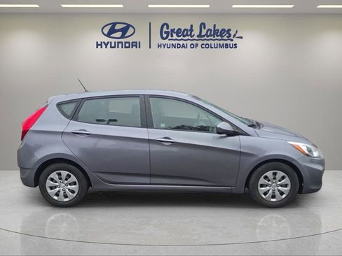Used 2017 Hyundai Accent SE FWD image 6