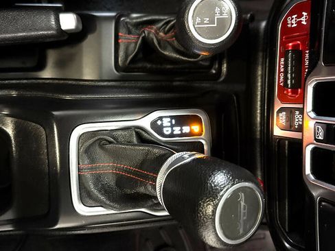 Used 2020 Jeep Gladiator Rubicon image 24