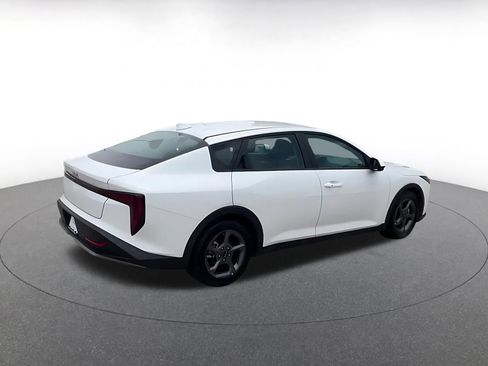Used 2025 Kia K4 FWD image 14