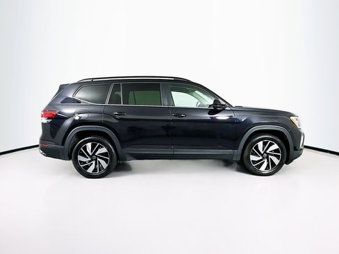 Used 2025 Volkswagen Atlas SE image 10