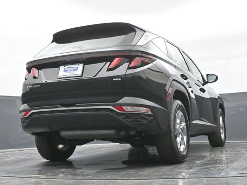 Certified 2023 Hyundai Tucson SE AWD/4WD image 43