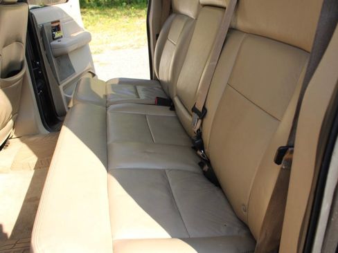 Used 2005 Ford F150 Lariat image 31