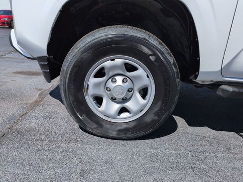 Used 2023 Toyota Tacoma SR image 27