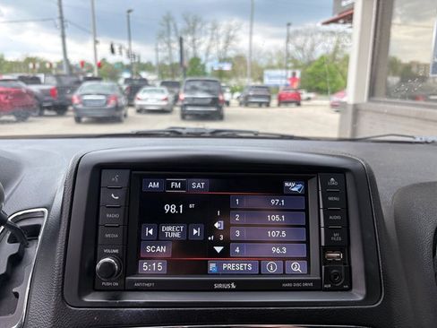 Used 2019 Dodge Grand Caravan GT image 30