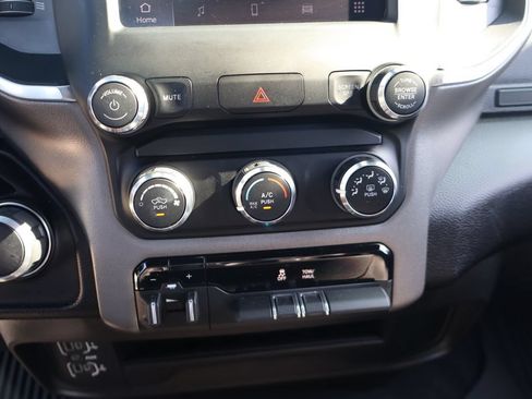 Used 2024 RAM 2500 Big Horn w/ Bed Utility Group AWD/4WD image 18
