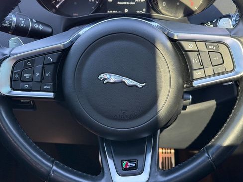 Used 2020 Jaguar F-PACE S image 38