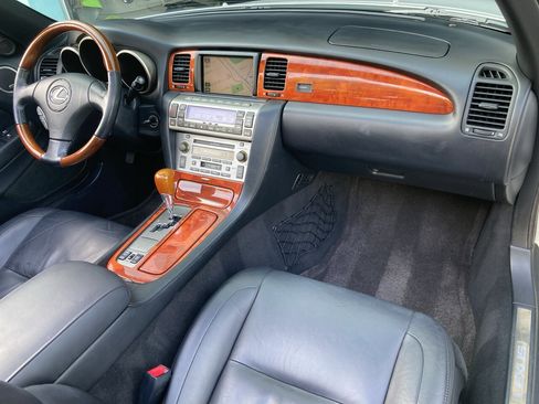 Used 2006 Lexus SC 430 Convertible image 19
